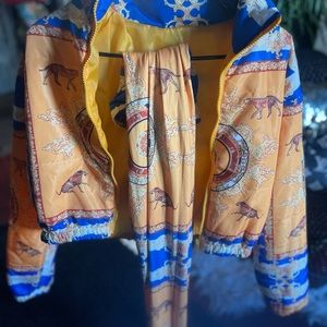 Fashionable Two-Piece tracksuit ! Sexy , appealing , puffer coat set !!